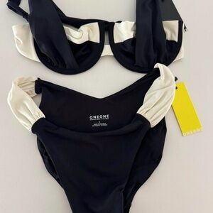 Oneone Black and Cream Bikini Set